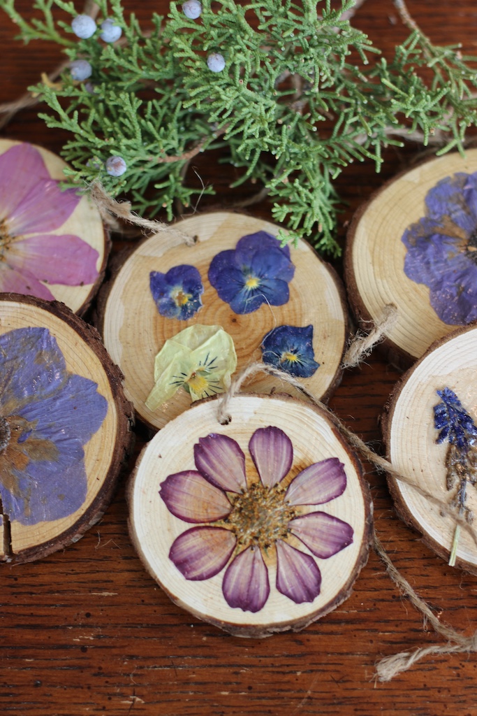 dried flower ornements